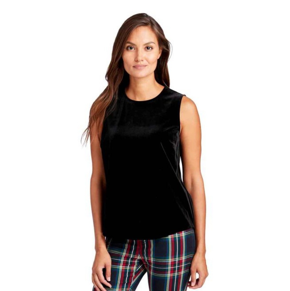Vineyard vines velvet top